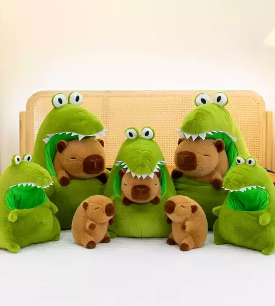 Gấu Bông Capybara Cá Sấu