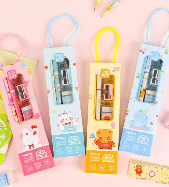 Hộp Quà Tặng Dụng Cụ Học Tập – Quà Tặng Ngày Quốc Tế Thiếu Nhi Bộ 5 Món